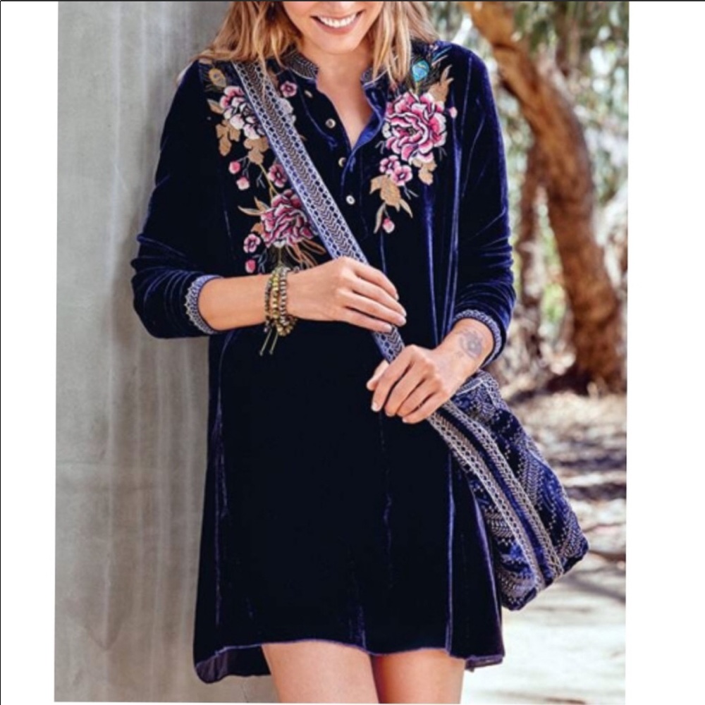 NWT Johnny was quito floral velvet trapeze dress